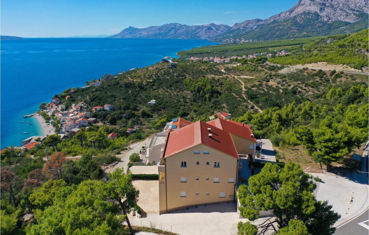 Beautiful Apartment In Krvavica With Kitchen Eksteriør bilde